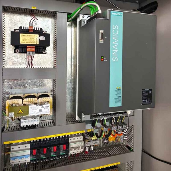 ВЕРТИКАЛЬНЫЙ-ОБРАБАТЫВАЮЩИЙ-ЦЕНТР-VMC1050L-5