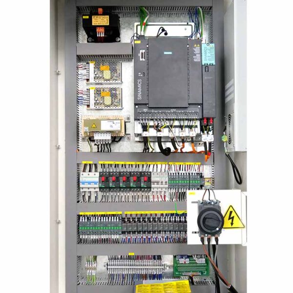 ВЕРТИКАЛЬНЫЙ-ОБРАБАТЫВАЮЩИЙ-ЦЕНТР-VMC1370L-6