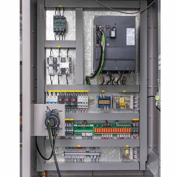 ВЕРТИКАЛЬНЫЙ-ОБРАБАТЫВАЮЩИЙ-ЦЕНТР-VMC855L-7