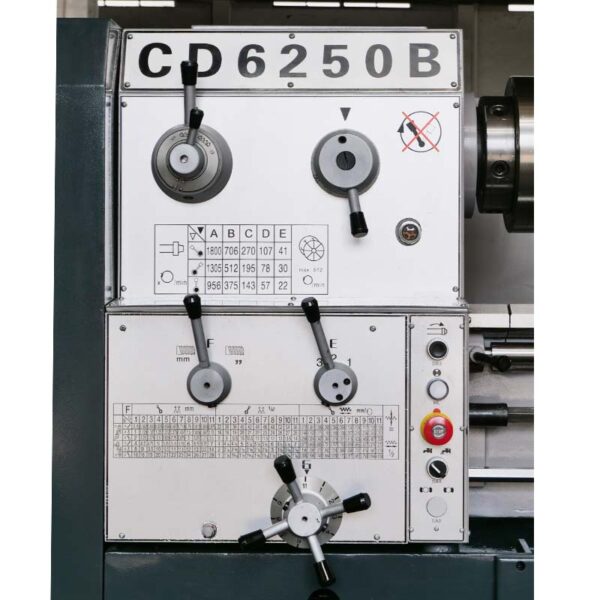 ТОКАРНЫЙ-СТАНОК-ДЛЯ-ДВИГАТЕЛЯ-CD6250B-3