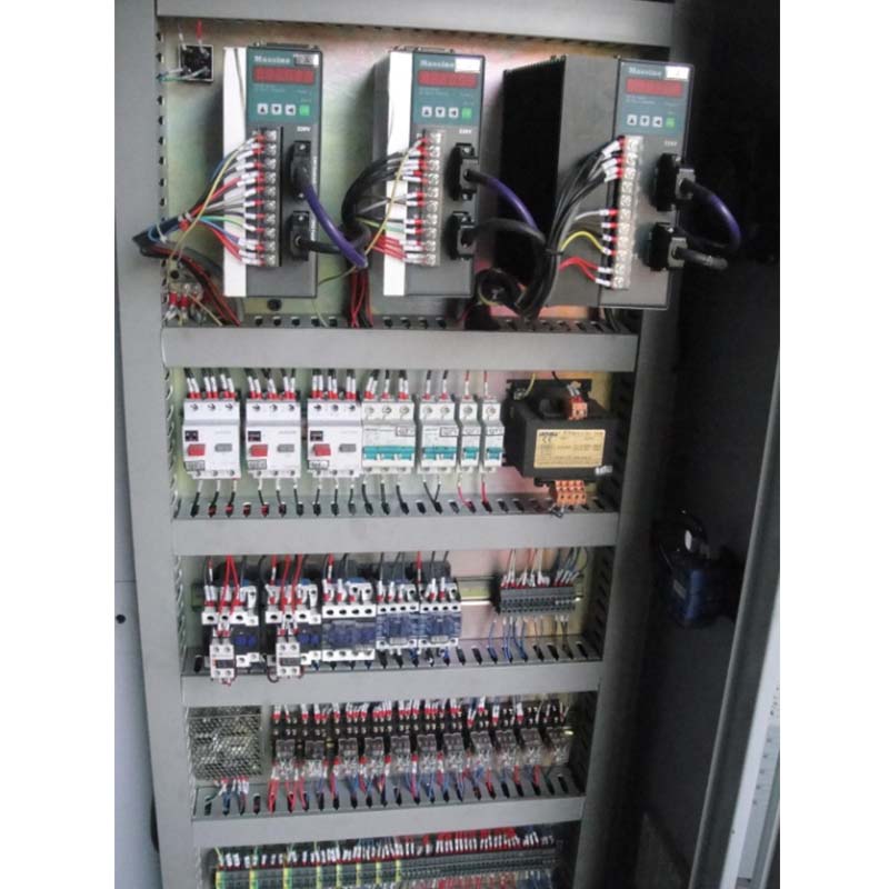УНИВЕРСАЛЬНЫЙ-ФРЕЗЕРНЫЙ-СТАНОК-X5750-7