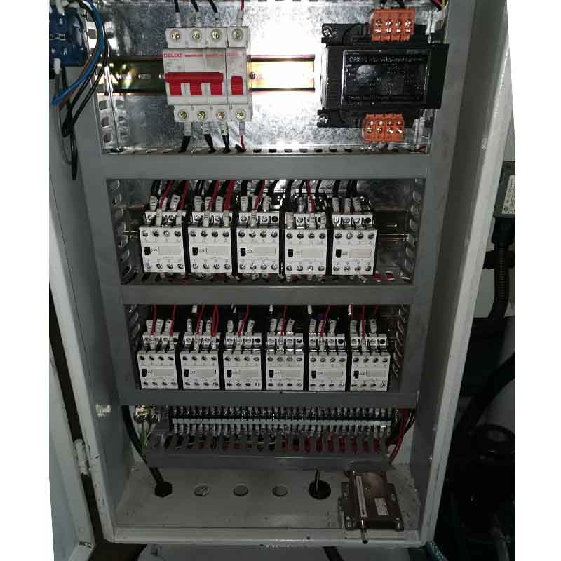 УНИВЕРСАЛЬНЫЙ-ФРЕЗЕРНЫЙ-СТАНОК-ZX7550ZW-6