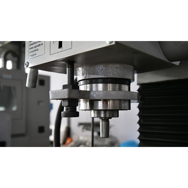 ZAY7045FG Новый сверлильно-фрезерный станок - Image 3
